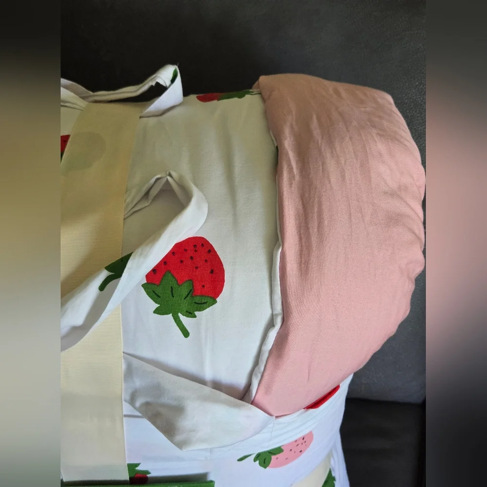 Kate Spade Scattered Strawberry Print Comforter Set